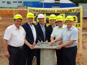 Polozitev temeljnega kamna pred gradnjo PLC KT, 14082018, foto Lapego (5)